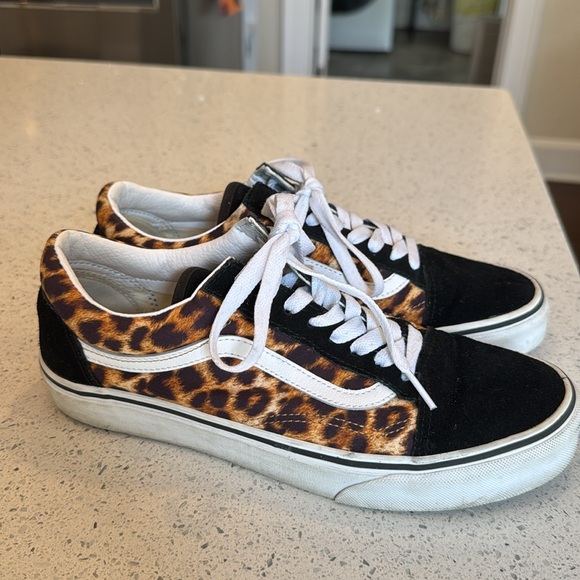 Vans Animal Print and Black Women's Sneakers. 9.5 - Picture 4 of 7